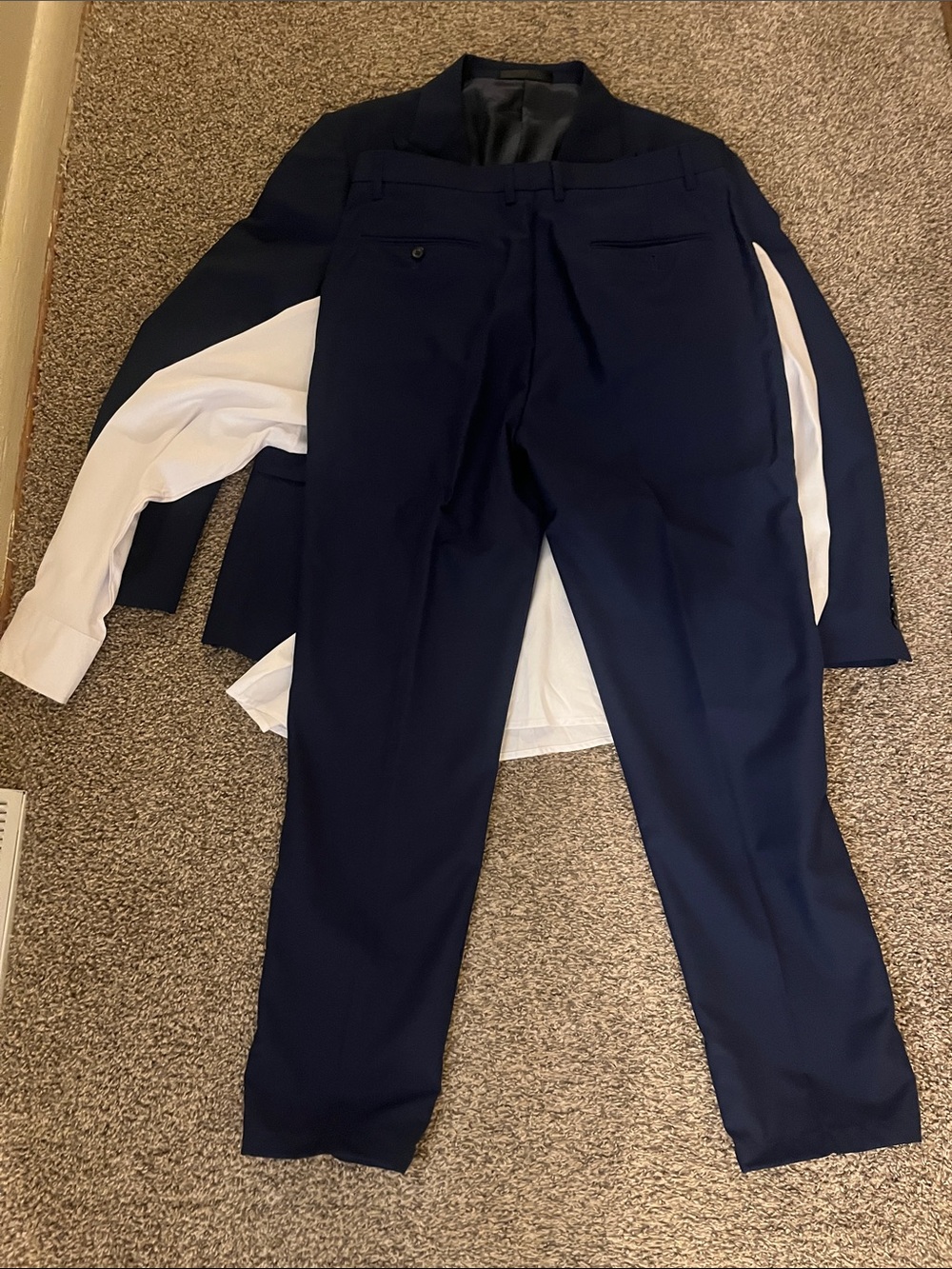 MENS FULL SUIT - BLUE, WHITE UNDERSHIRT, BROWN BELT, AND TIE - Picture 2 of 6